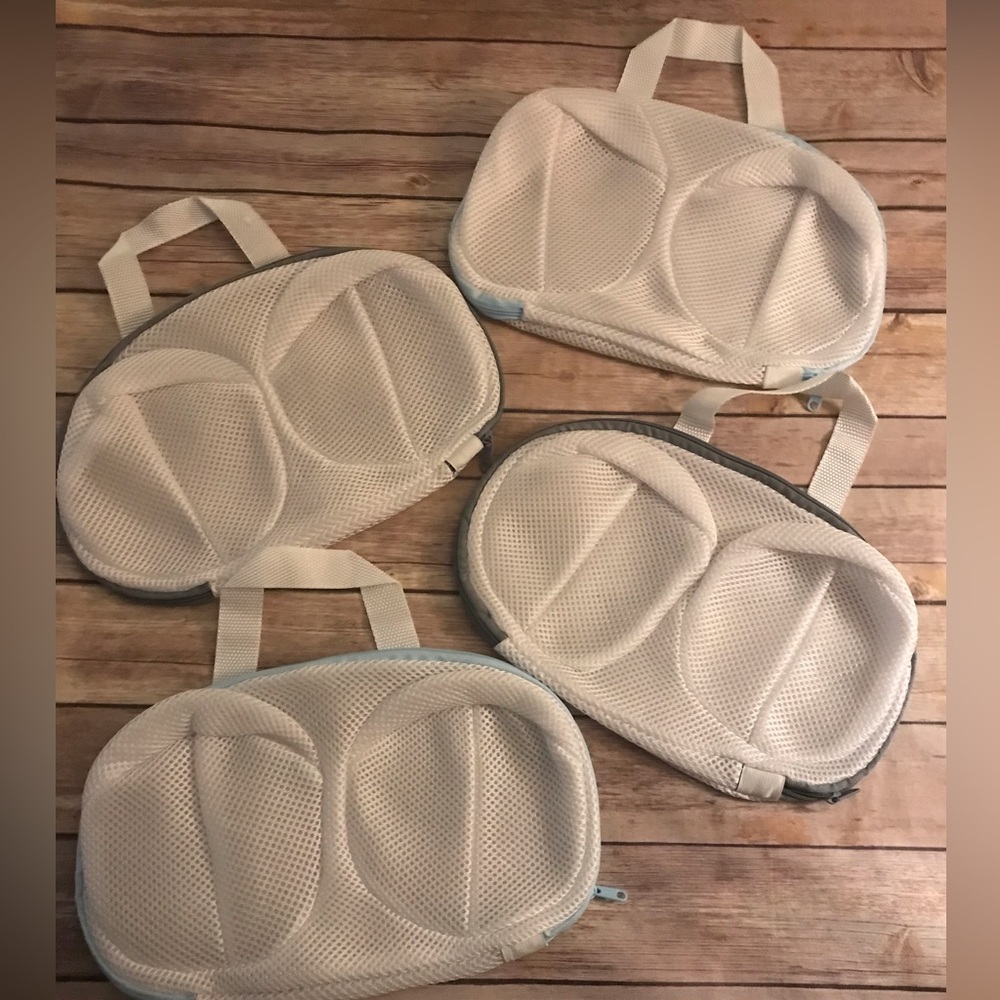 ❤️4 Piece Bra/Lingerie Bag Set❤️